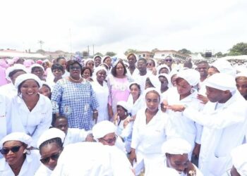 INFAS d’Abidjan/ 1829 infirmiers, sage-Femmes et Techniciens Supérieurs en Santé (TSS) prêtent serment