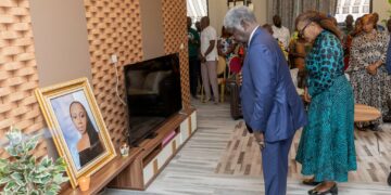 Accident au Ghana : le Premier ministre Mambé s&rsquo;incline devant la mémoire des décédés