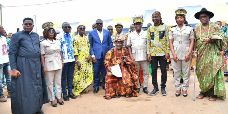Divo : le Chef du village de Boudoukou intronisé en présence du ministre Dr Amédé Kouakou