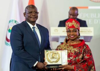 Prix d’excellence 2024: Quipux Afrique S.A reçoit le prix de la meilleure innovation en mobilité urbaine et sécurité routière 