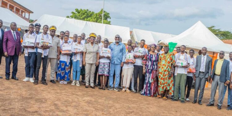 Yakro/3e édition des cours de vacances gratuits : Souleymane Diarrassouba invite ses filleuls à considérer l’école comme le meilleur ascenseur social
