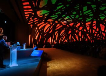 Afrique: Ouattara invite la BAD à investir « encore plus » pour endiguer des phénomènes