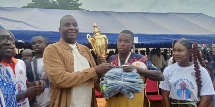 N’zianouan: Parrain d’une finale de Maracana, Alpha Sanogo exhorte les populations à s’inscrire sur la prochaine liste électorale