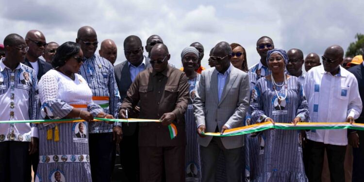 Le Vice-Président de la République a inauguré le pont Alassane Ouattara de Guiglo sur la rivière N’Zo