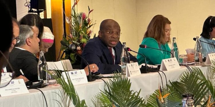 Tourisme et voyage : Le ministre Siandou Fofana au Salon IFTM Top Resa de Paris