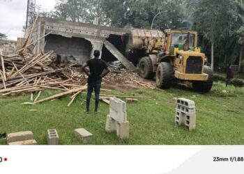Côte d&rsquo;Ivoire: le Siège de la FESCI en construction détruit 