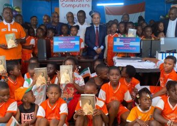 Promotion des tics en milieu scolaire: L’Inde offre du matériel informatique au GS Gandhi