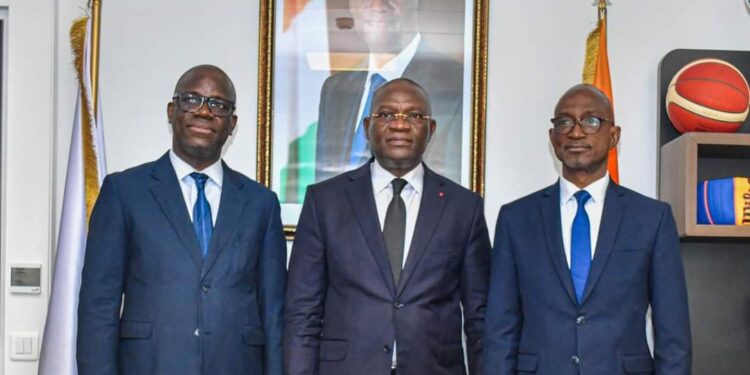 Bacongo sollicite le ministre Metch pour la construction d’un terrain omnisports à Mankono