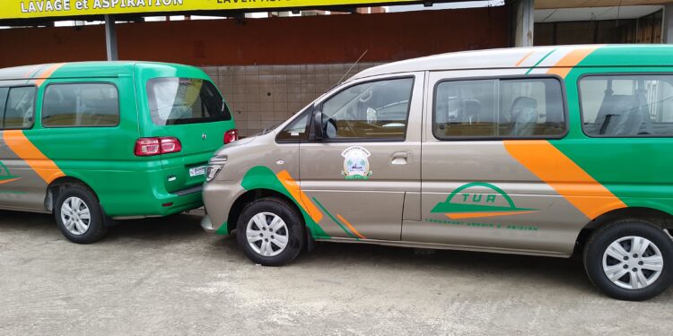 Gare Yaya Fofana de Koumassi : 10 minicars climatisés mis en circulation pour desservir Abidjan 