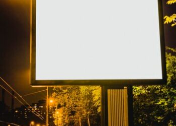 Abidjan: les dispositifs publicitaires non déclarés démantelés à partir du 28 octobre