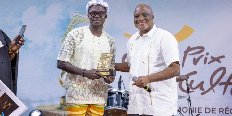 Côte d’Ivoire / 2e édition du Prix Cultura : Cyprien Kouassi sacré meilleur journaliste culturel du digital