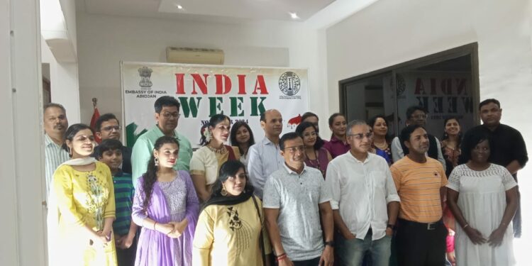 Célébration de l’india week : Le groupe Melody foundation group égaye le personnel de l’ambassade