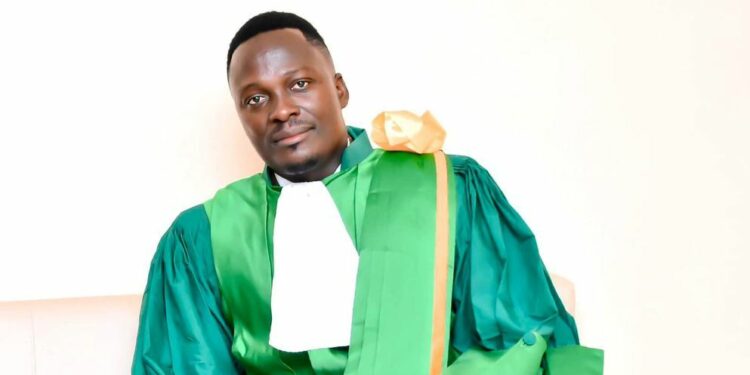 Après sa sortie contre Amedé kouakou à Paris, un universitaire recadre Thiam