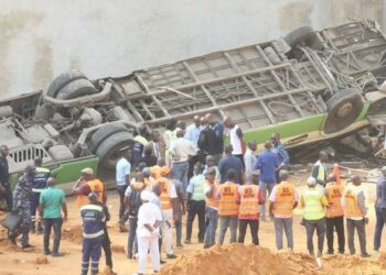 Chute d&rsquo;un Bus dans un ravin à Abidjan: Ce qui s&rsquo;est réellement passé, 1 mort et 25 blessés
