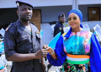 Anyama: Des véhicules et de motos offerts au personnel pour un service de qualité