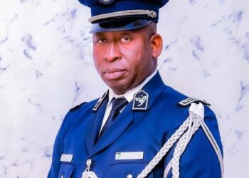Promotion à la police ivoirienne : 4 divisionnaires majors promus au grade de contrôleur général 