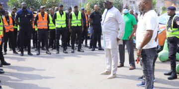 Adjamé : Le Député-Maire Soumahoro Farikou interpelle les policiers municipaux.