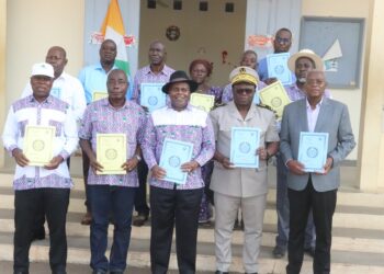 Etat-civil: Un haut cadre de Yamoussoukro offre plusieurs registres à la sous-préfecture