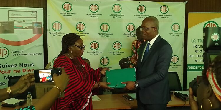 Passation de charges à l’AIP : Fausseni Dembélé promet « une restructuration nouvelle »