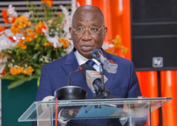 Présidentielle 2025/Diplomatie: Le ministre Léon Adom recommande « la neutralité administrative »