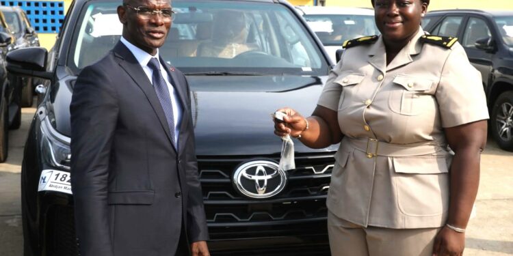 Intérieur et Sécurité : le ministre Vagondo Diomandé remet 109 véhicules au corps préfectoral et à la police nationale