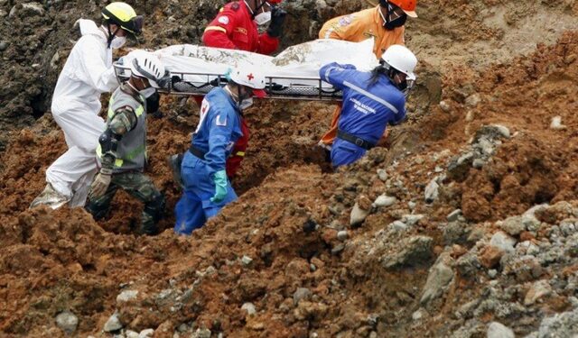Zagouta/ Un Peuhl guinéen découpé en morceaux par un orpailleur clandestin