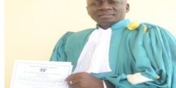 Droit public: Le Coordonnateur Général de la CADHA Bakari Diaby obtient son Doctorat