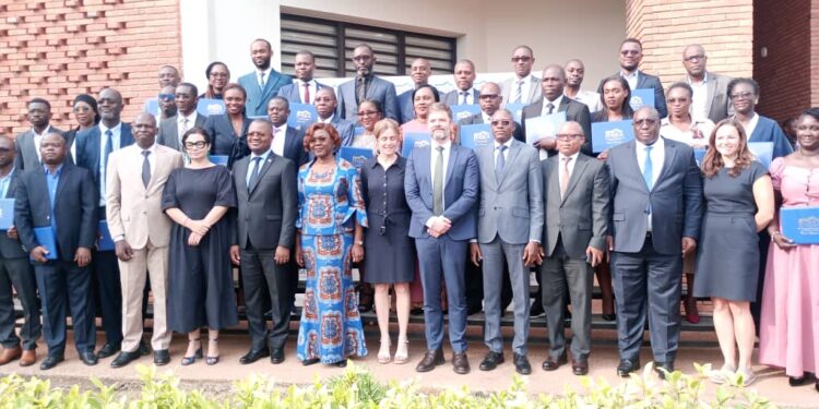 Évaluation des politiques publiques: Une trentaine de fonctionnaires certifiés