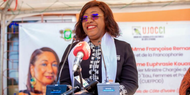 Investiture: Euphrasie Yao exhorte l’ujocci à porter haut la dynamique de l’égalité des chances hommes-femmes
