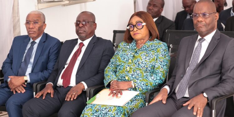 Côte d’Ivoire : 200 élèves en immersion à la CEI