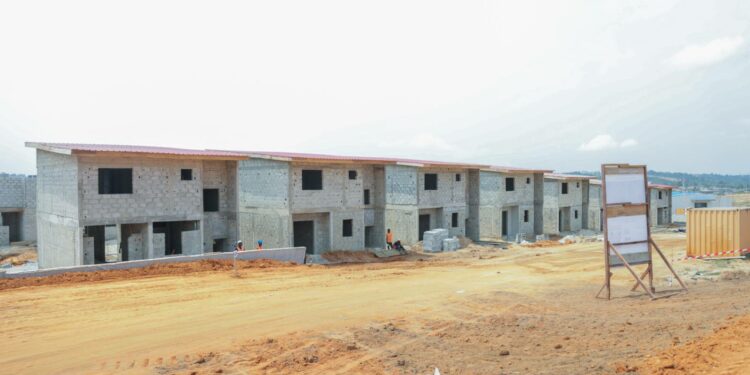 Logements sociaux : Bruno Koné veut livrer les premières clés cette année
