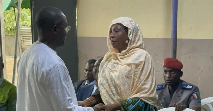 Abobo: Kandia exprime sa compassion à Koné Tehfour après le décès de son père ce mardi