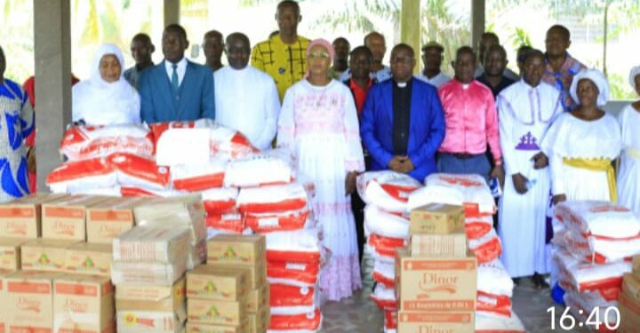 Anyama-Carême 2025: Fatim Bamba offre des vivres à la communauté chrétienne