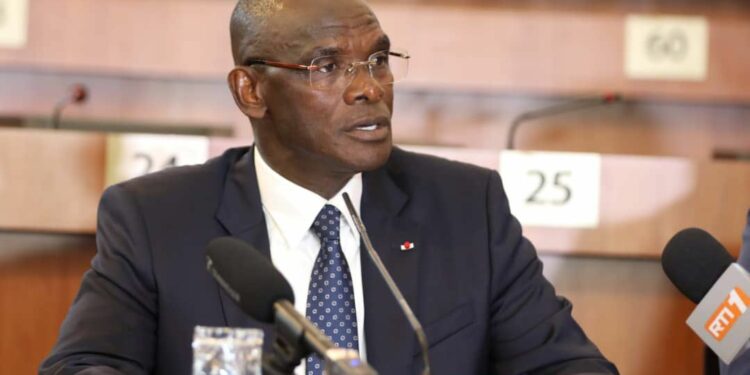 Société civile ivoirienne: le Ministre Vagondo apporte des clarifications sur l’ordonnance pour encadrer leurs activités