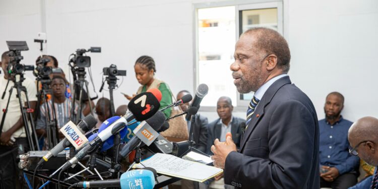 Liste électorale 2025: Sébastien Dano Djédjé (PPACI) s’en prend violemment à la CEI et menace