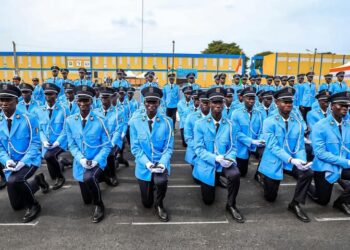 École de police d&rsquo;Abidjan: 2245 sous-officiers reçoivent leurs épaulettes