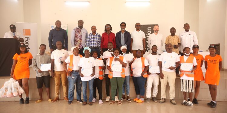 Recyclage de déchets plastiques: Des jeunes pré-collecteurs de San Pedro formés