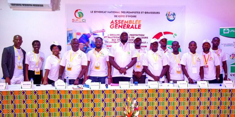 Côte d’Ivoire : les pompistes et graisseurs s’organisent pour de meilleures conditions de travail