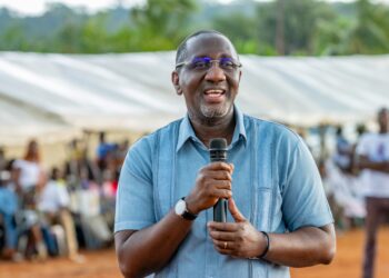 Yakro/Paquinou à Subiakro : le Ministre Diarrassouba appelle les populations à renforcer la cohésion.