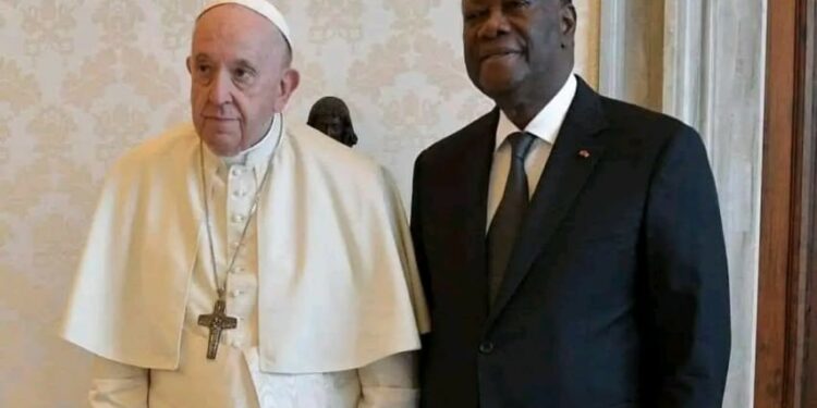 Décès du Pape François: Le Président Ouattara présente ses condoléances