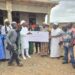 Pour l’achèvement de la mosquée de Kafoudougou: Kalil Konaté fait don de matériels promis par feu le PM Gon