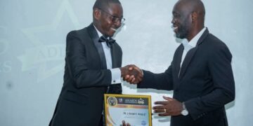 Adiaké célèbre ses Champions Économiques lors des « Awards des Entrepreneurs »