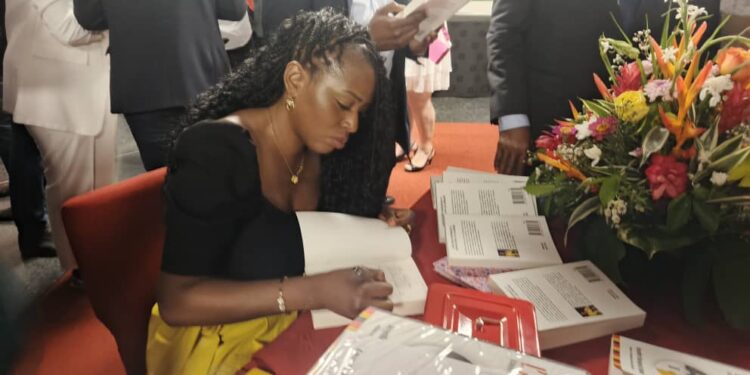 Littérature : Une Ivoirienne dévoile « les secrets » de la réussite de l’Allemagne