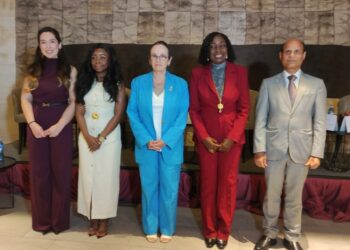 Promotion du leadership féminin: Dr Rajesh Ranjan encourage les étudiantes à OSER