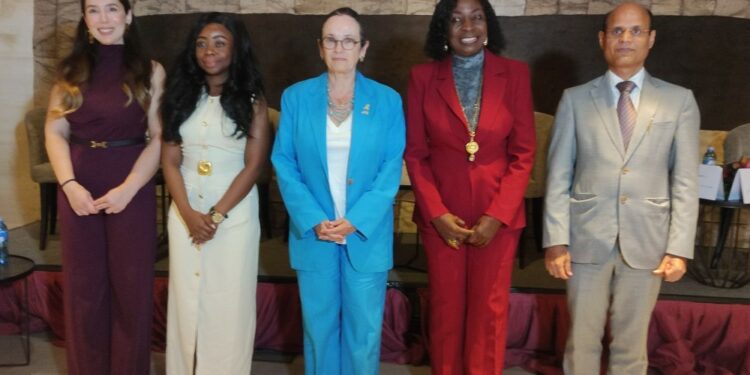 Promotion du leadership féminin: Dr Rajesh Ranjan encourage les étudiantes à OSER
