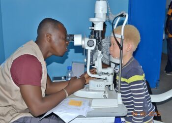 Côte d&rsquo;Ivoire/ Albivoire : un projet sanitaire aux petits soins des albinos