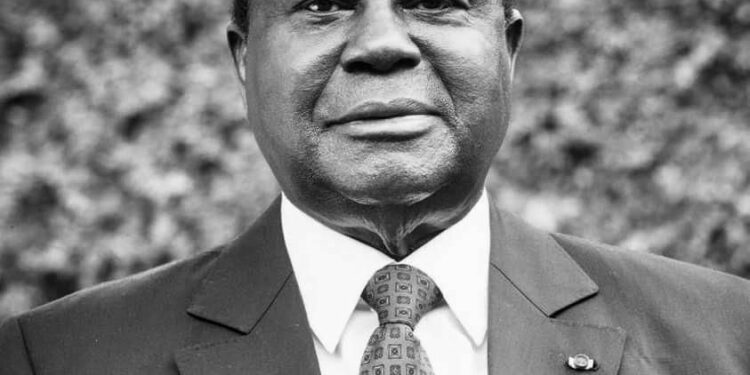 Billon rend hommage à Bédié : « La Côte d’Ivoire vous doit beaucoup. Moi aussi »