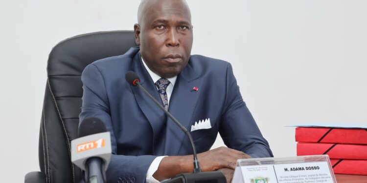 Côte d’Ivoire : Le Ministre délégué Adama Dosso prend fonction au ministère des Affaires étrangères