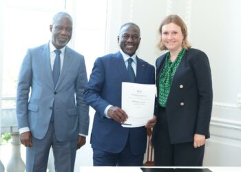 Restitution du patrimoine culturel : Adama Bictogo reçoit la loi cadre au Parlement français »