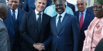 Côte d’Ivoire/Francophonie : Adama Bictogo échange avec le Président Emmanuel Macron à Paris